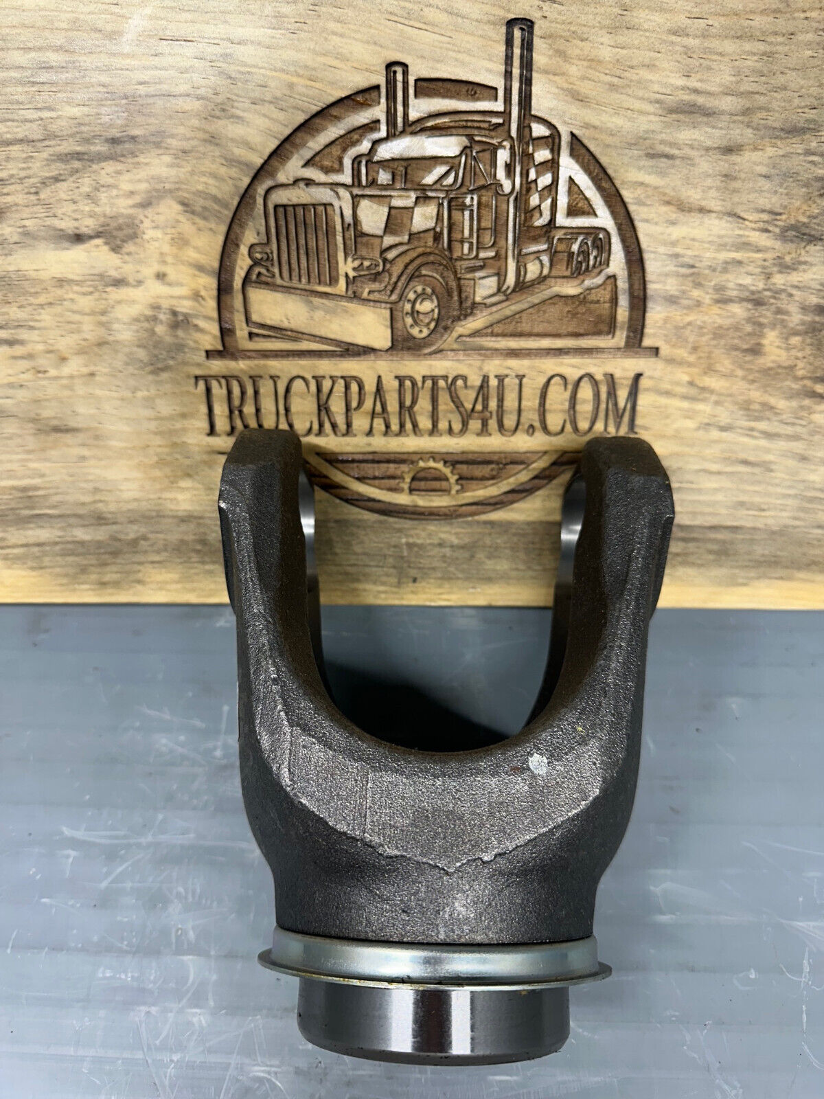 5-4-7231X Dana Spicer 1610 series end yoke with dust shield, alternate 5-4-5741